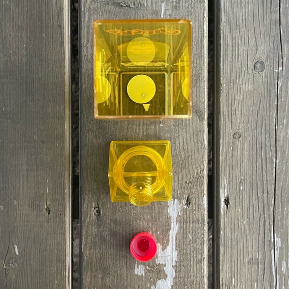 Universal City Studios 2023 Chucky 16 OZ Milk Cartoon Water Bottle - Picture 13 of 16